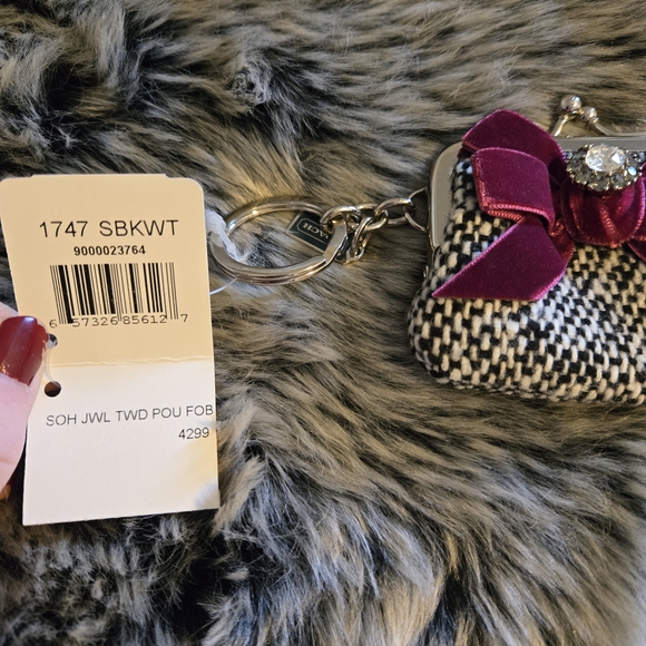 reserved Coach Houndstooth Coin Purse Swarovski Gem Charm & Pink Velvet Bow - Picture 3 of 8